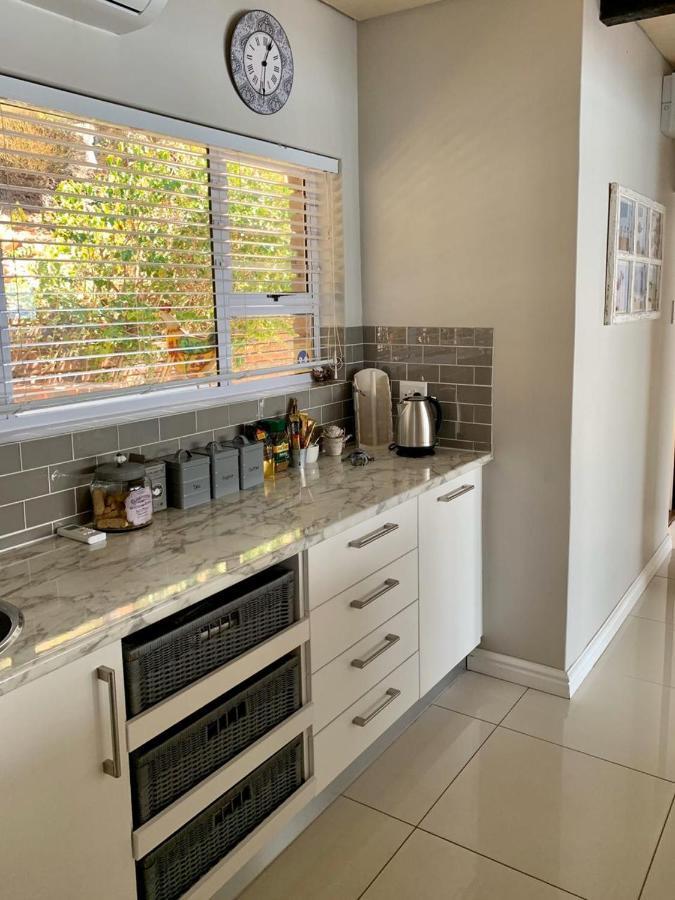 Lalapanzi Apartment Fish Hoek Exterior photo